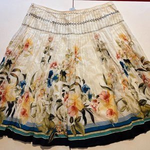 Floral Pleated Tommy Bahama Skirt, size 6